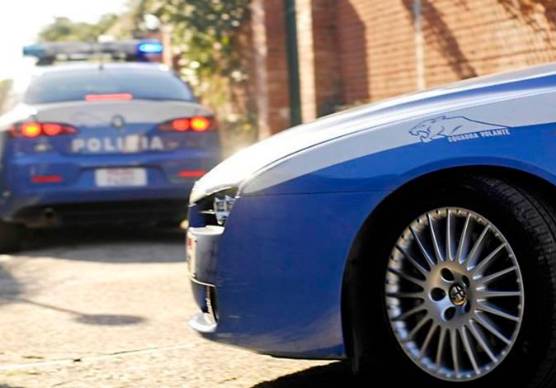 Ravenna, violenta lite tra famiglie rom al supermercato e spunta un coltello: denunciato un uomo