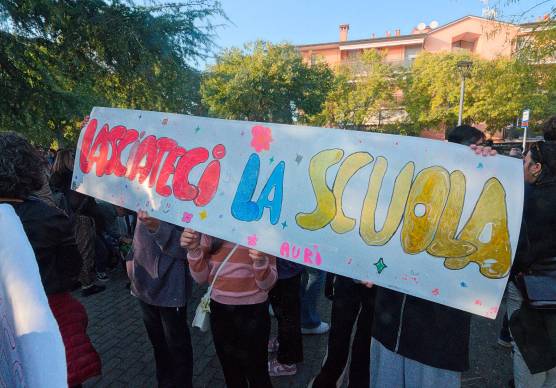La protesta durante il consiglio di istituto