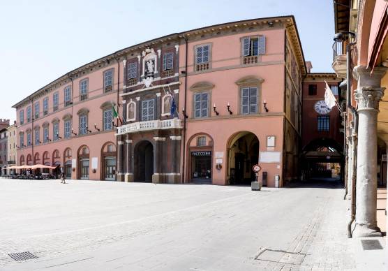 Il Comune di Imola FOTO MMPH