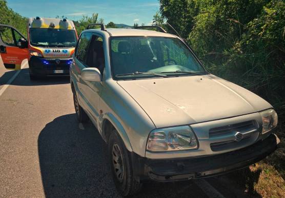 Rimini. Violento scontro tra auto e moto, una coppia è grave: trasportata in elicottero al Bufalini