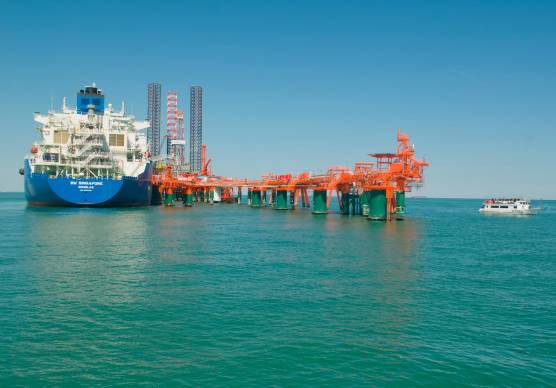 Il rigassificatore al largo di Ravenna