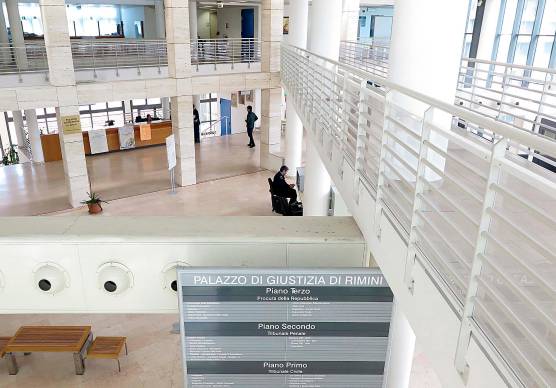 Rimini. Anziano inciampa sul marciapiede: “Niente 63mila euro di risarcimento dal Comune”