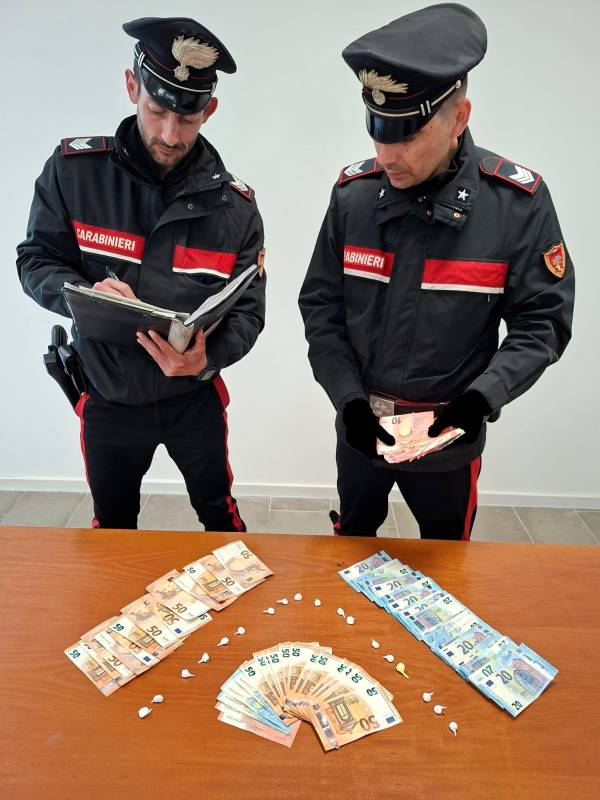 Cesena, sorpreso a spacciare cocaina: 19enne arrestato