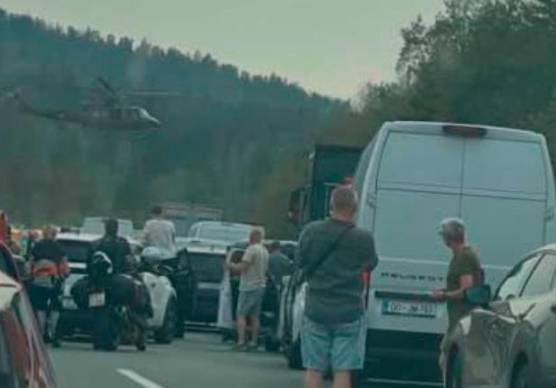 Il traffico sul luogo dell’incidente è rimasto bloccato per ore