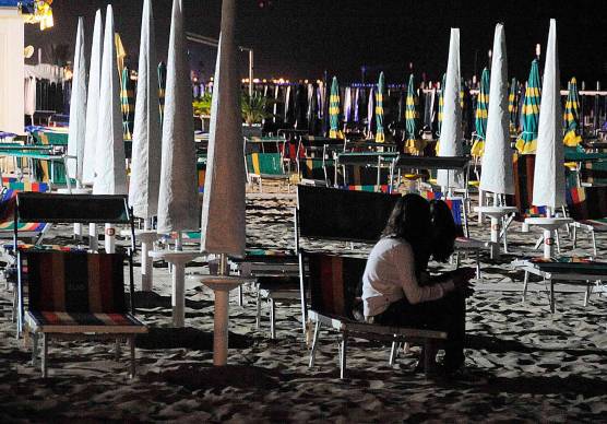 Rimini. Giovane turista violentata in spiaggia, ma il 21enne fermato nega le accuse