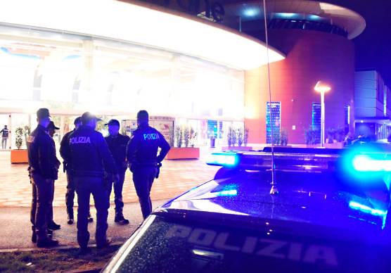 L’intervento del gruppo Volanti della Questura con la Squadra Mobile in collaborazione con i carabinieri