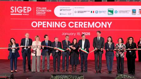 Il taglio del nastro per l’edizione 2026