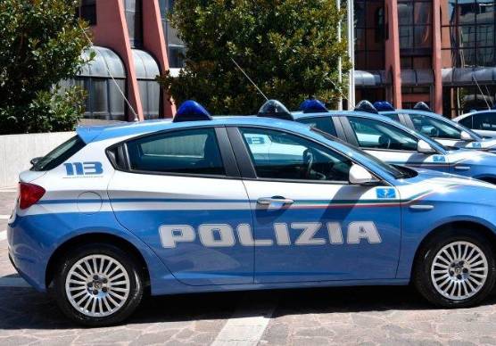 Ravenna, viola il divieto di avvicinarsi alle sorelle: tradito dal braccialetto elettronico