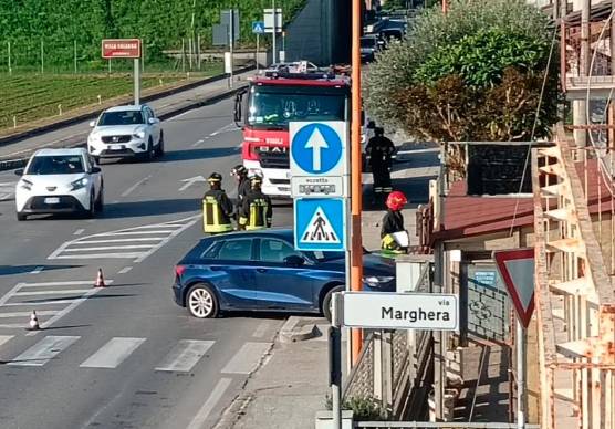 Cesena, incidente: si schianta contro un’abitazione, i Vigili del Fuoco controllano le condutture del gas