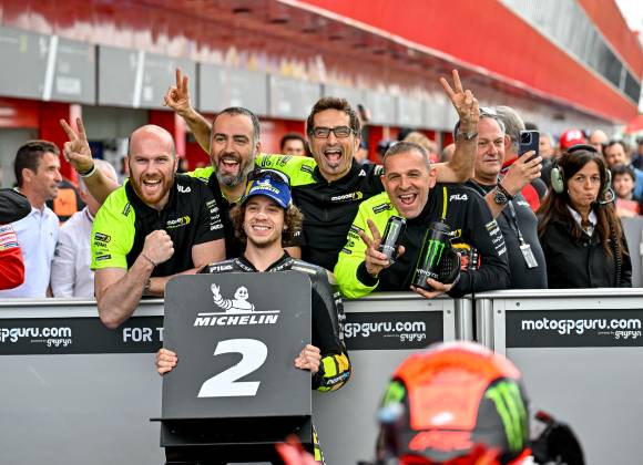 MotoGp, Gresini Racing in pole con Alex Marquez davanti a un super ...