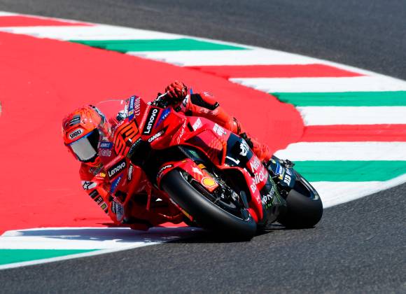 MotoGp, Marc Marquez in pole al Mugello, quarta fila per Bezzecchi