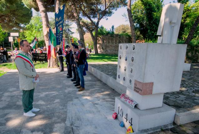 Ravenna, il corteo del 25 aprile: “Fuori la guerra dalla storia” - Gallery