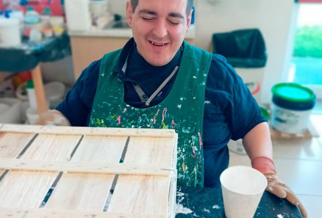 “Nuova Famiglia” al lavoroper i doni solidali natalizi