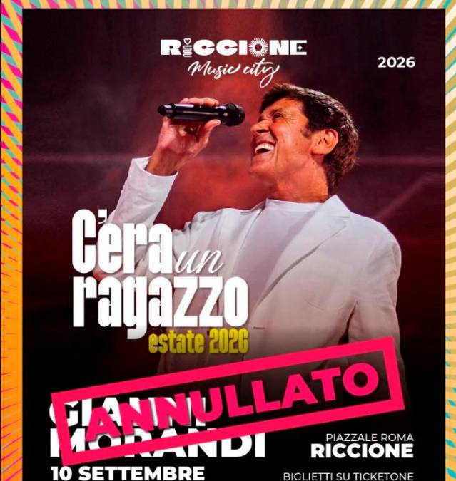 Riccione, annullato per maltempo il concerto di Gianni Morandi