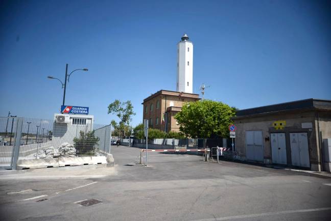 Marina di Ravenna, il faro apre ai visitatori in occasione di “Deportibus” - VIDEO GALLERY