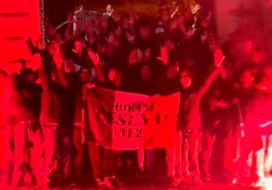 Il branco in centro la sera dell’aggressione, lo scorso ottobre