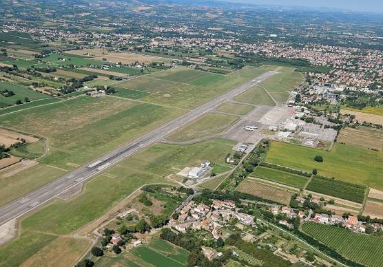 L’aeroporto di Forlì visto dall’alto