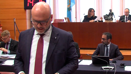 Il segretario di Stato Canti durante l’intervento in consiglio
