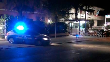 Cesena, ladro scappa con la cassa ma viene catturato dalla Polizia