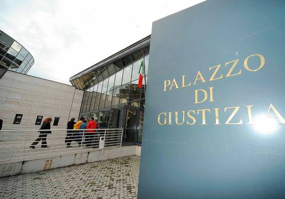 Rimini. «Non ho più niente da perdere» e si apposta sotto casa della ex: chiesto il rinvio a giudizio per uno stalker 60enne