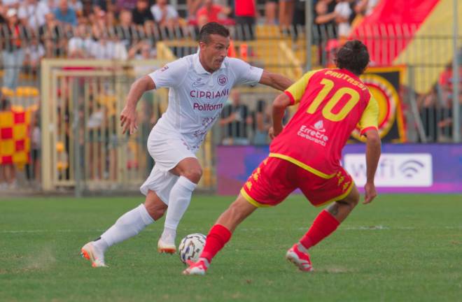 Donati in azione contro il Bra (Fiorentini)