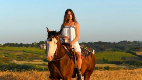 Eleonora Palmieri a cavallo, l’equitazione è una delle sue passioni