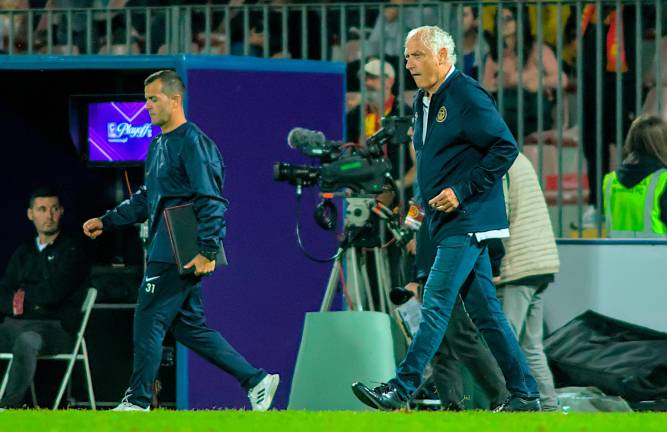 L’allenatore Andrea Mandorlini, qui con il suo vice Claudio Rivalta, ha portato il Ravenna ai quarti di finale (Fiorentini)