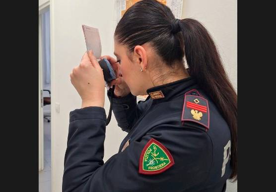 Dall’inizio dell’anno la Polizia di Frontiera di Rimini ha arrestato 31 persone per possesso di documenti falsi validi per l’espatrio
