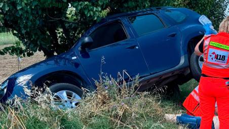 Cesena, esce di strada con l’auto e muore