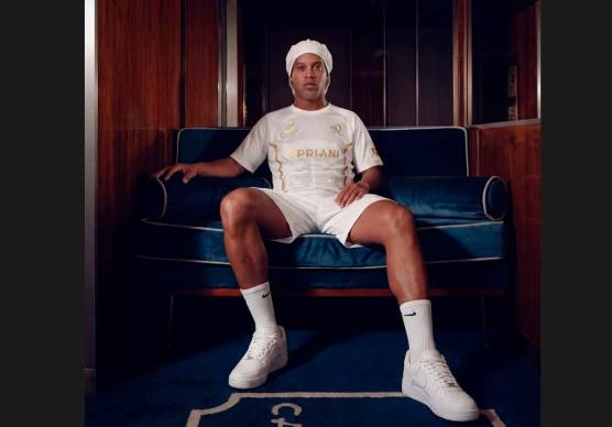 Ravenna, dopo la presentazione ai tifosi di giovedì, Ronaldinho passerà la notte di venerdì allo Space di Riccione
