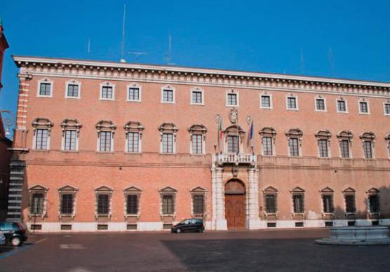 L’iniziativa pubblica si svolgerà in piazza Ordelaffi