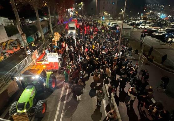 Un momento del corteo