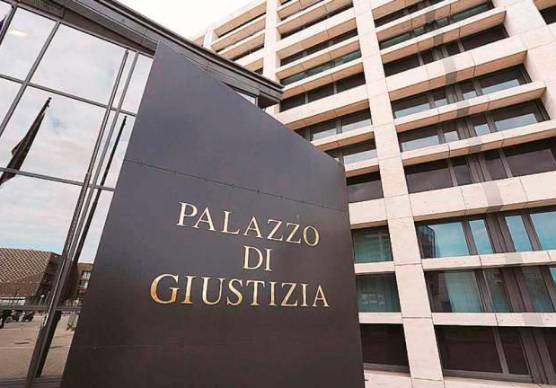 Rimini. Travolto da un furgone mentre è fermo in scooter: al motociclista oltre 89mila euro di risarcimento