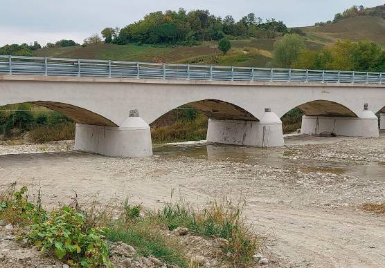 Linaro di Mercato Saraceno, ormai terminati i lavori al ponte sul fiume Borello