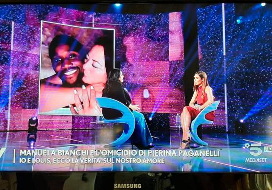 Manuela Bianchi nello studio di Verissimo con Silvia Toffanin