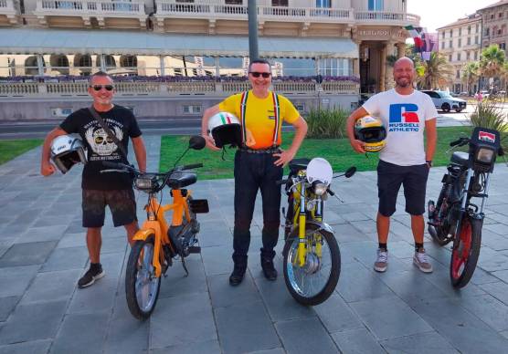 In sella al “cinquantino” per 300 km tra Tirreno ed Adriatico: imprese di un gambettolese e due cesenati