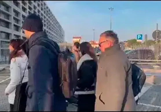 Giorgia Saponi all’ingresso in tribunale