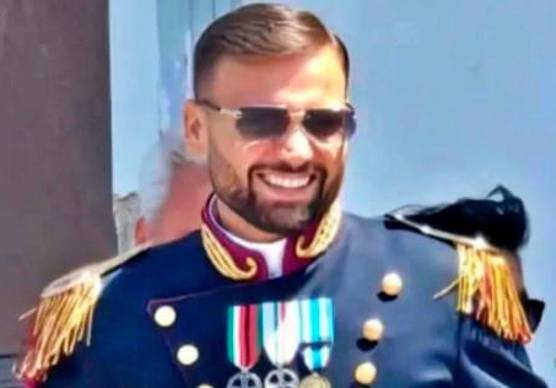 Il poliziotto Francesco Schiavone