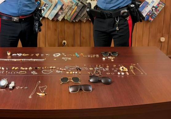 Brisighella, il furgone sospetto era pieno di gioielli rubati: cinque denunce
