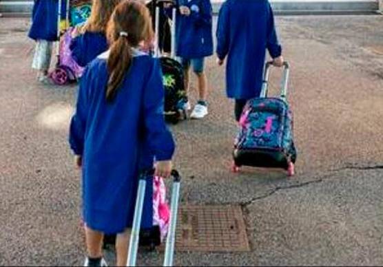 Scuola, due settimane in più a giugno e a settembre. Ora la Regione frena