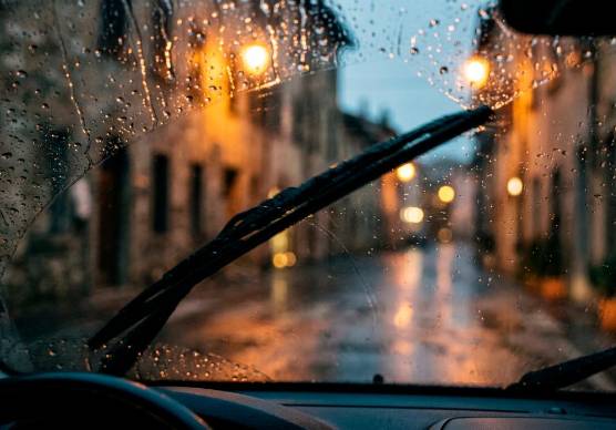 Come scegliere le spazzole tergicristallo giuste per la tua auto