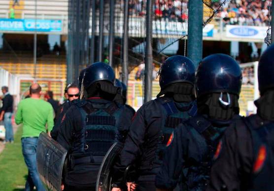 Cesena, il questore: “Nel 2025 impiegati 1.500 poliziotti per le manifestazioni sportive, una cifra aberrante”