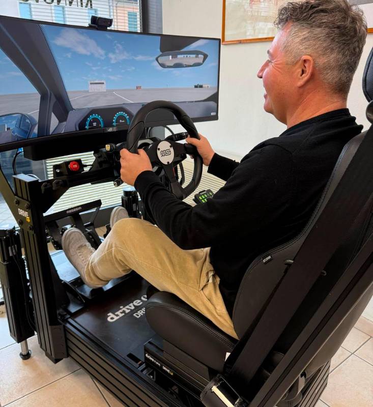 Yuri Gentilini con il nuovo simulatore