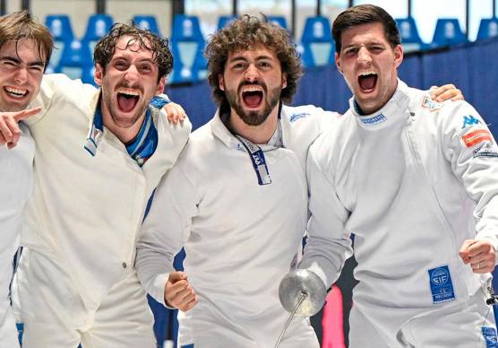 Matteo Galassi, Fabrizio Cuomo, Nicolò Del Contrasto e Simone Mencarelli festeggiano la vittoria in finale su Israele