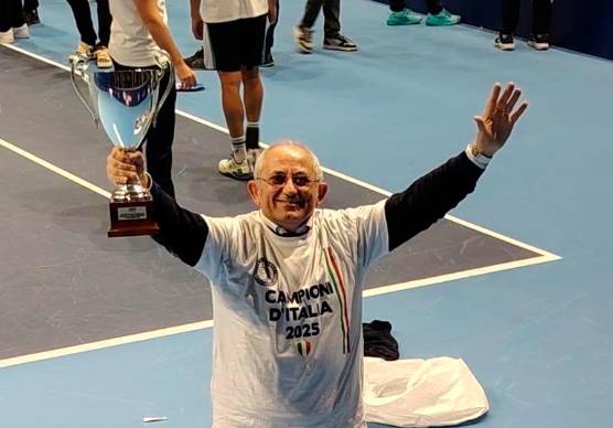Giancarlo Pagani festeggia lo storico tricolore vinto dal Ct Massa nel 2025