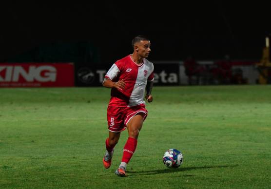 Nicola Farinelli ha causato l’espulsione di Van Aarle e ha trasformato il terzo rigore per il Forlì (foto Fabio Blaco)