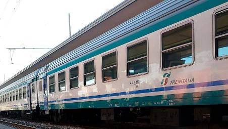 Forlimpopoli, caos sul treno: arrivano i Carabinieri e denunciano tre giovanissimi