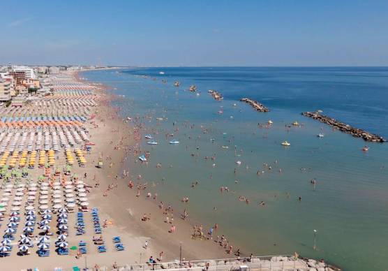 Rimini, primo bando per le concessioni demaniali su 27 aree di ombreggio