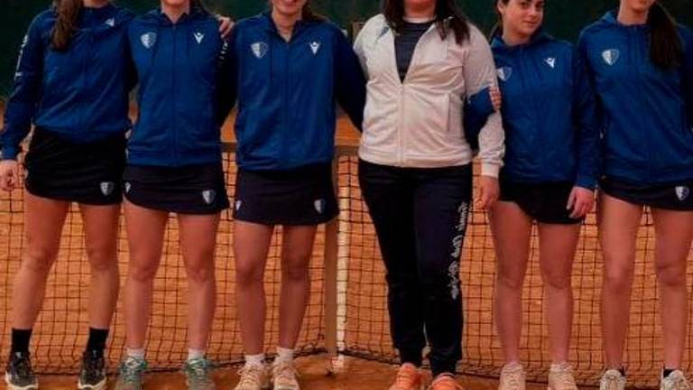 La formazione di serie C femminile del Tennis Club Riccione