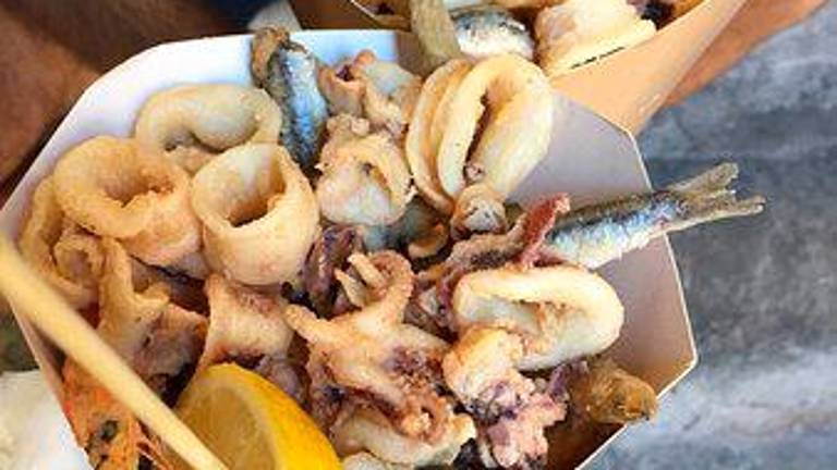 Pesce fritto servito nel cono
